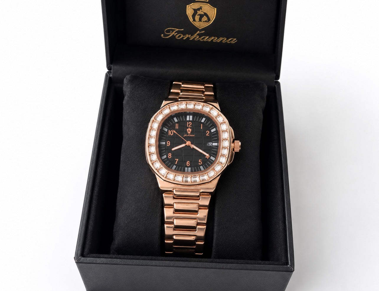 Luxury  Men Rose Gold Crystal Bezel Watch Stainless Steel Quartz Wristwatch.